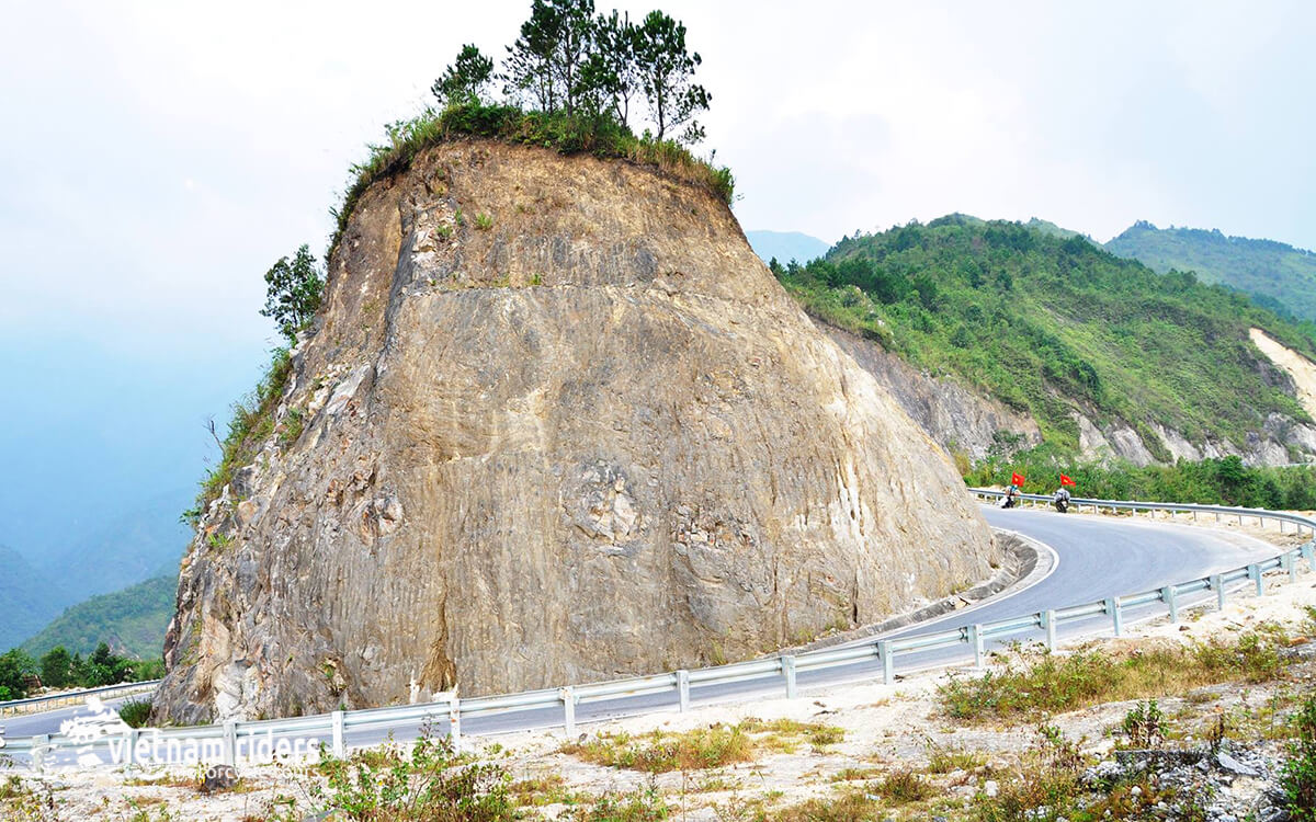 DAY 11: BA BE LAKE TO THAC BA LAKE (160 KM – 4 HOURS RIDING)