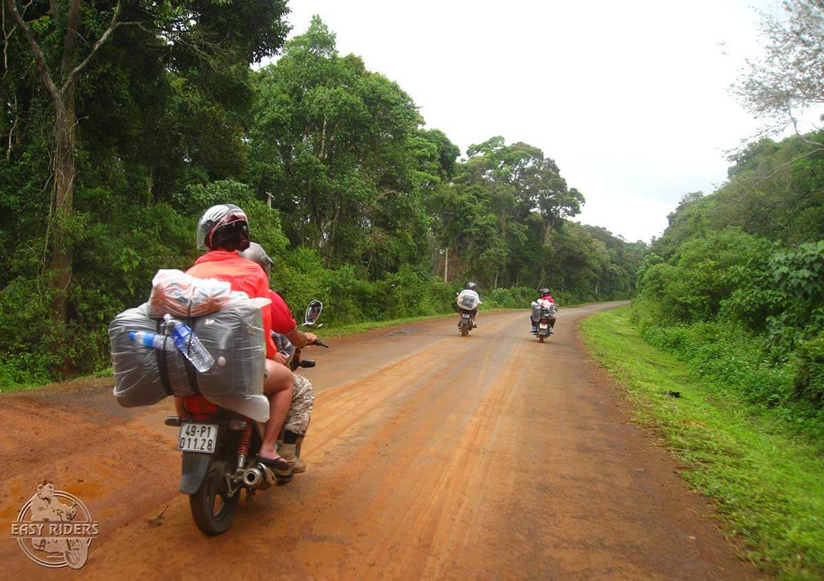 DAY 4: DONG XOAI TO DRAY SAP WATERFALL (180 KM – 7 HOURS RIDING)