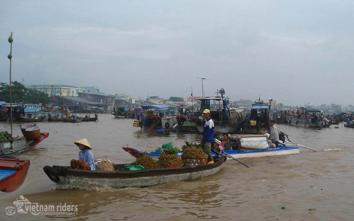 DAY 2: CAN THO TO BEN TRE (140 KM – 5 HOURS RIDING)