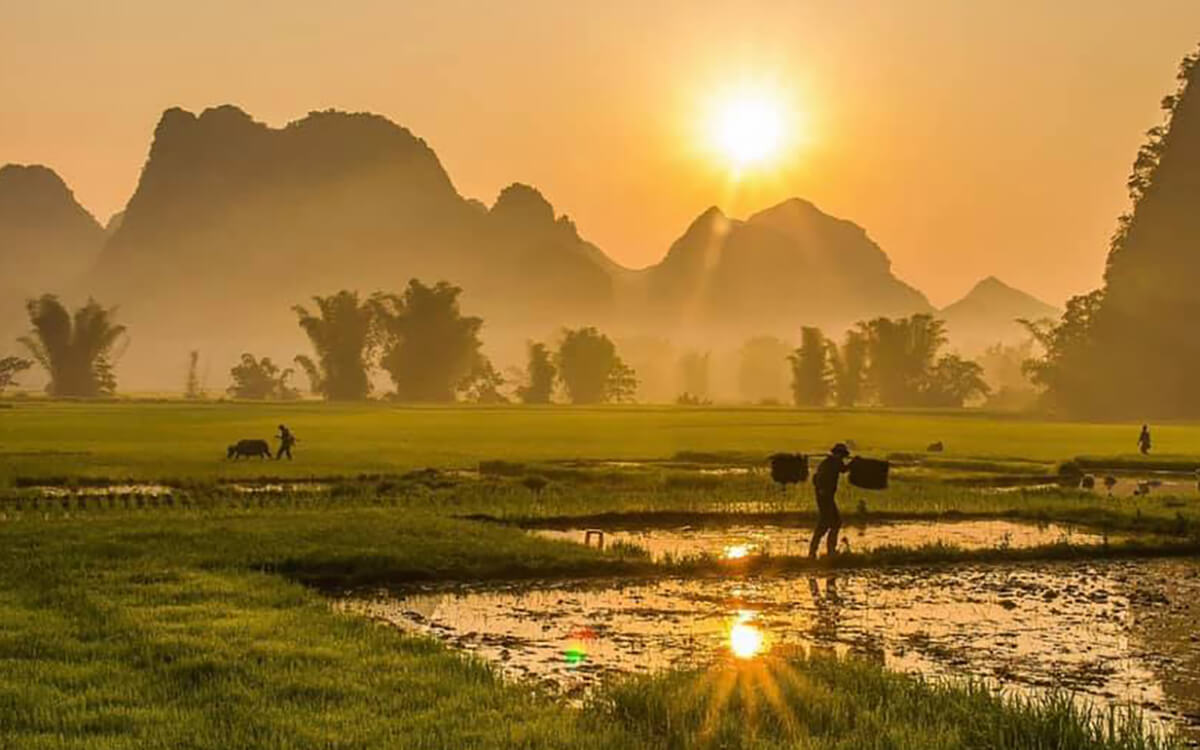 DAY 4: THANH HOA TO VINH (224 KM - 7 HOURS RIDING)