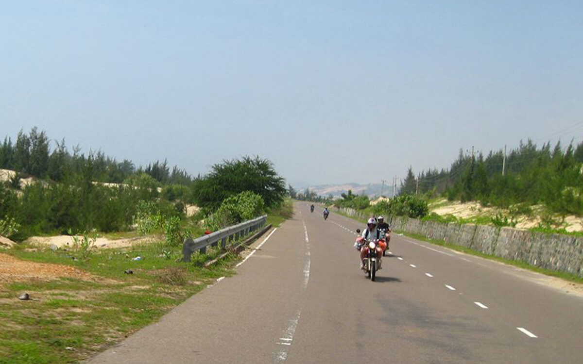 DAY 2: LONG HAI TO MUI NE (150 KM – 4 HOURS RIDING) 