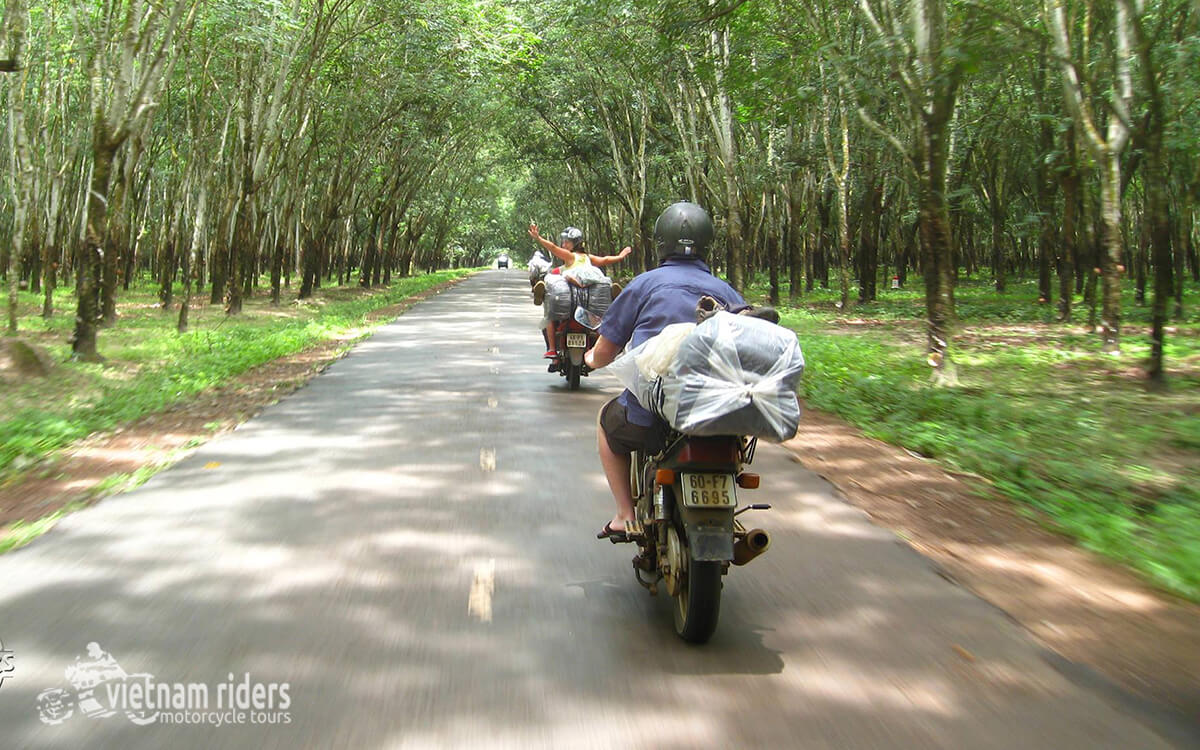 DAY 1: SAIGON TO CAN THO (210 KM – 7 HOURS RIDING) 