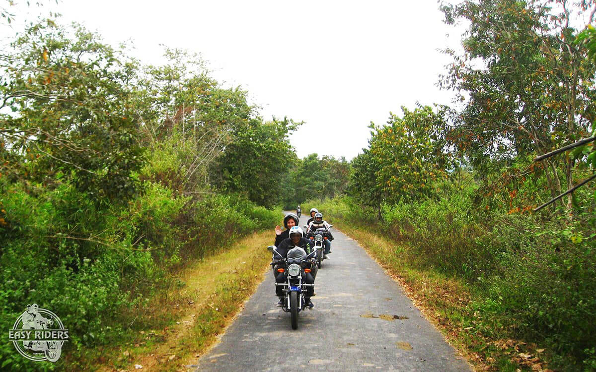 DAY 5: DRAY SAP TO LAK (140 KM - 5 HOURS RIDING)