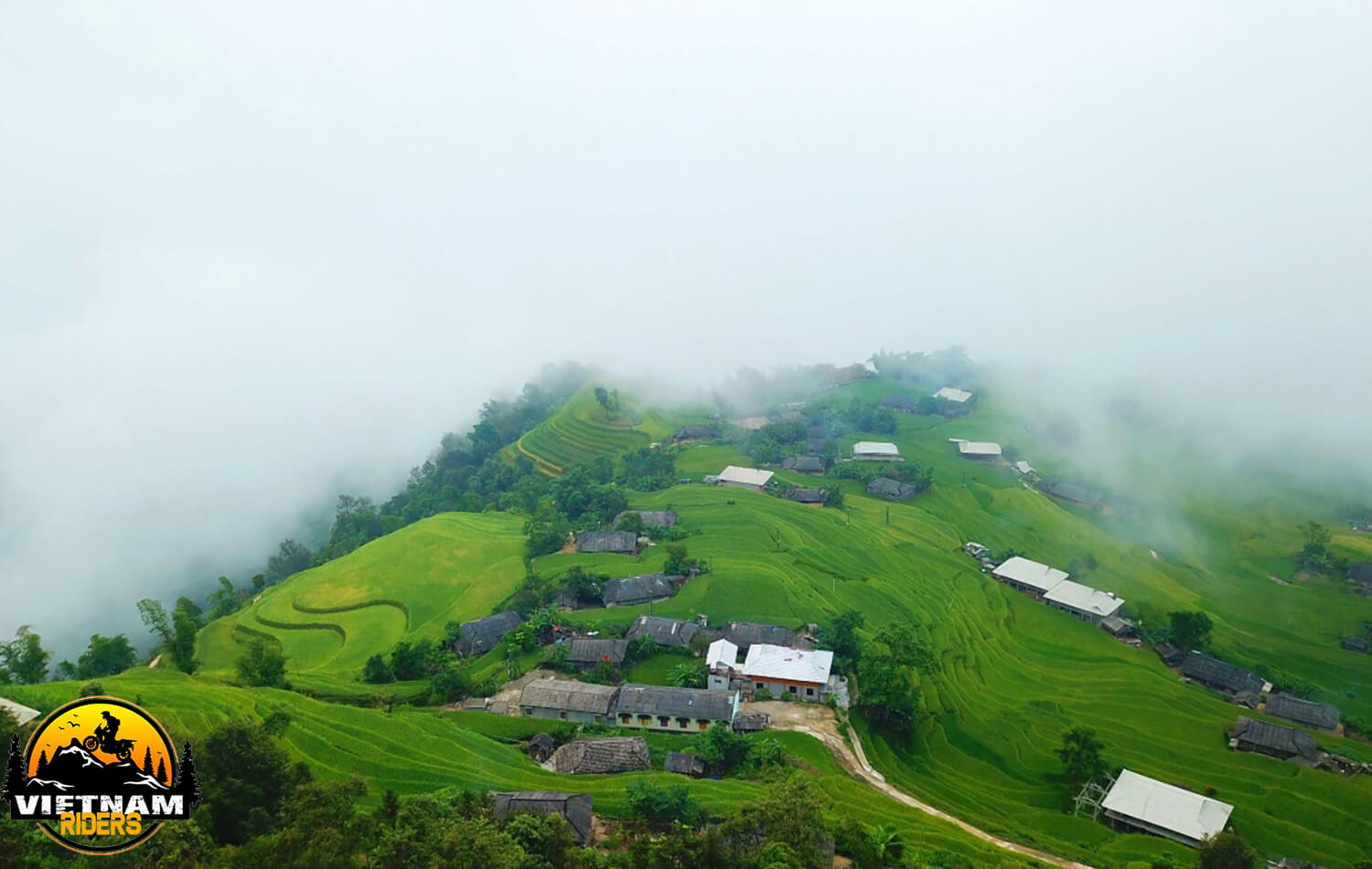 6 reasons to ride a motorcycle in Vietnam - stunning landscape